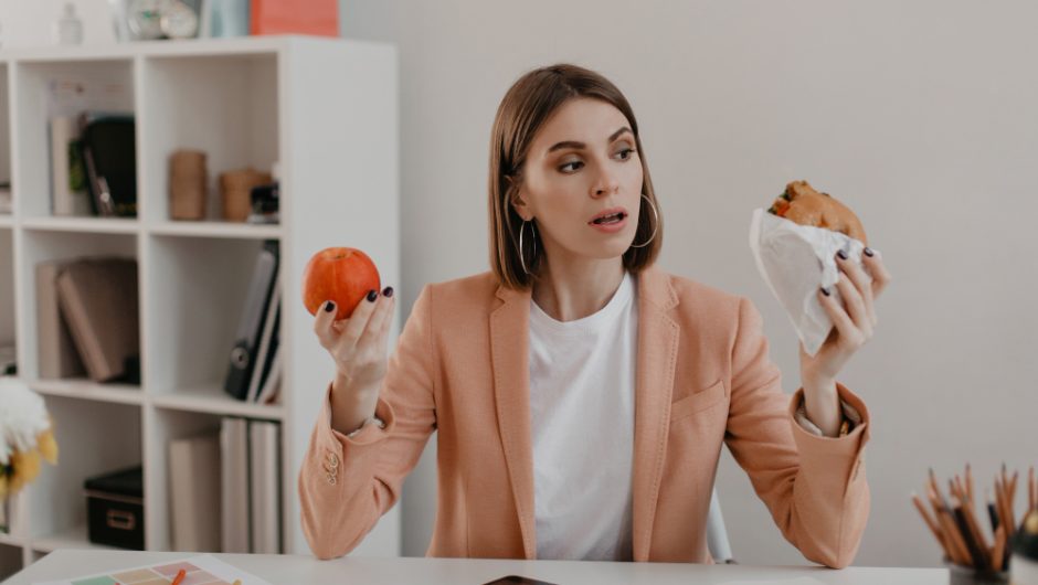 Cum să îți protejezi pielea de efectele stresului prin alimentație corectă