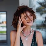 Cum să alegi bijuteriile potrivite în funcție de outfit