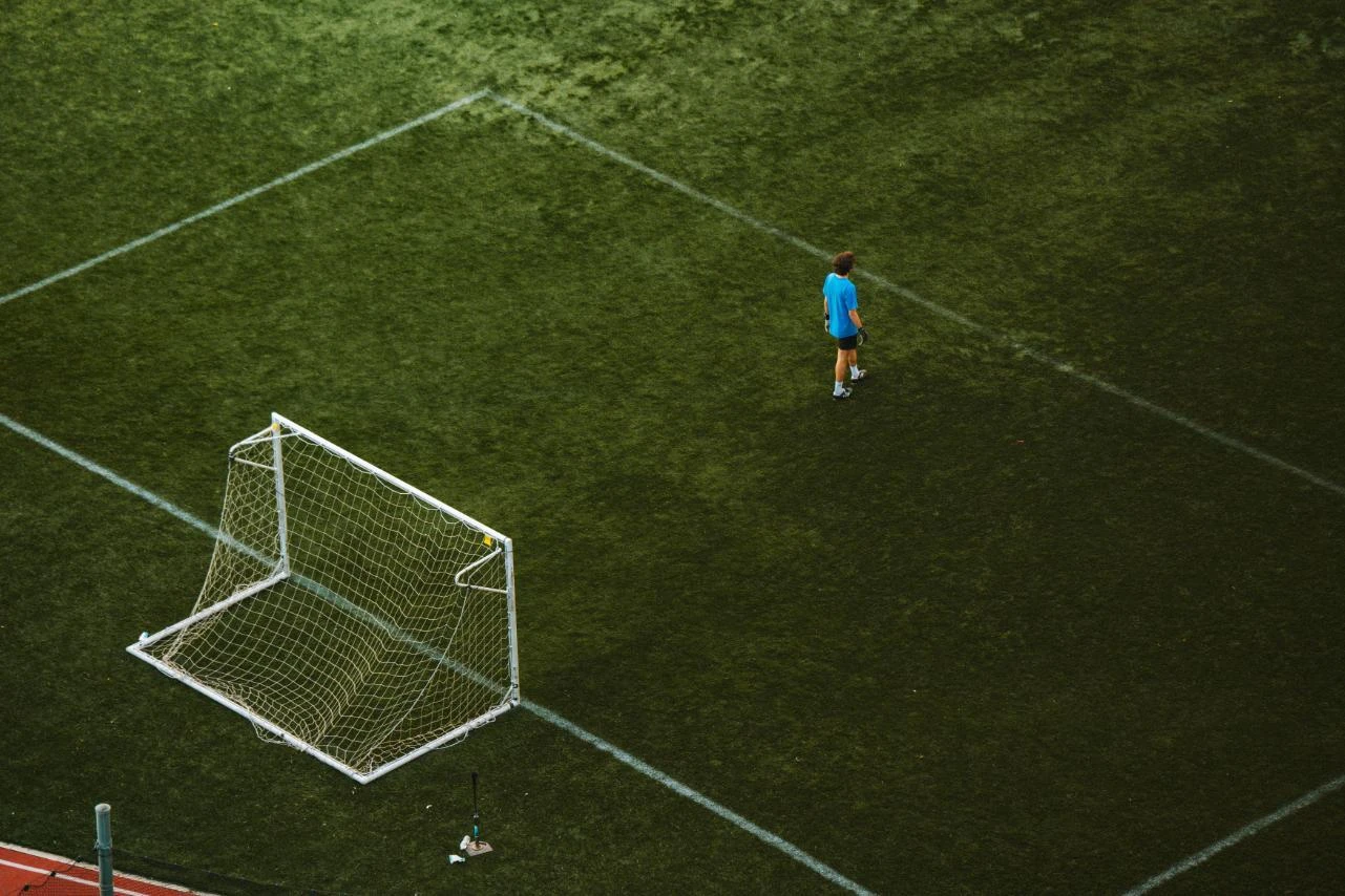 Ghete de fotbal și dureri de picior: cum alegi mărimea și forma potrivite
